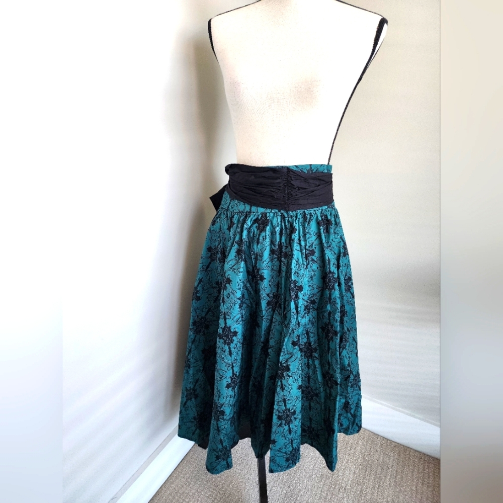 Size 20 chic star emerald green skirt BNWT
